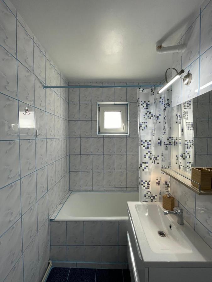 Soho Apartment Fagaras - 1 Bedroom & Extensible Couch Exterior foto