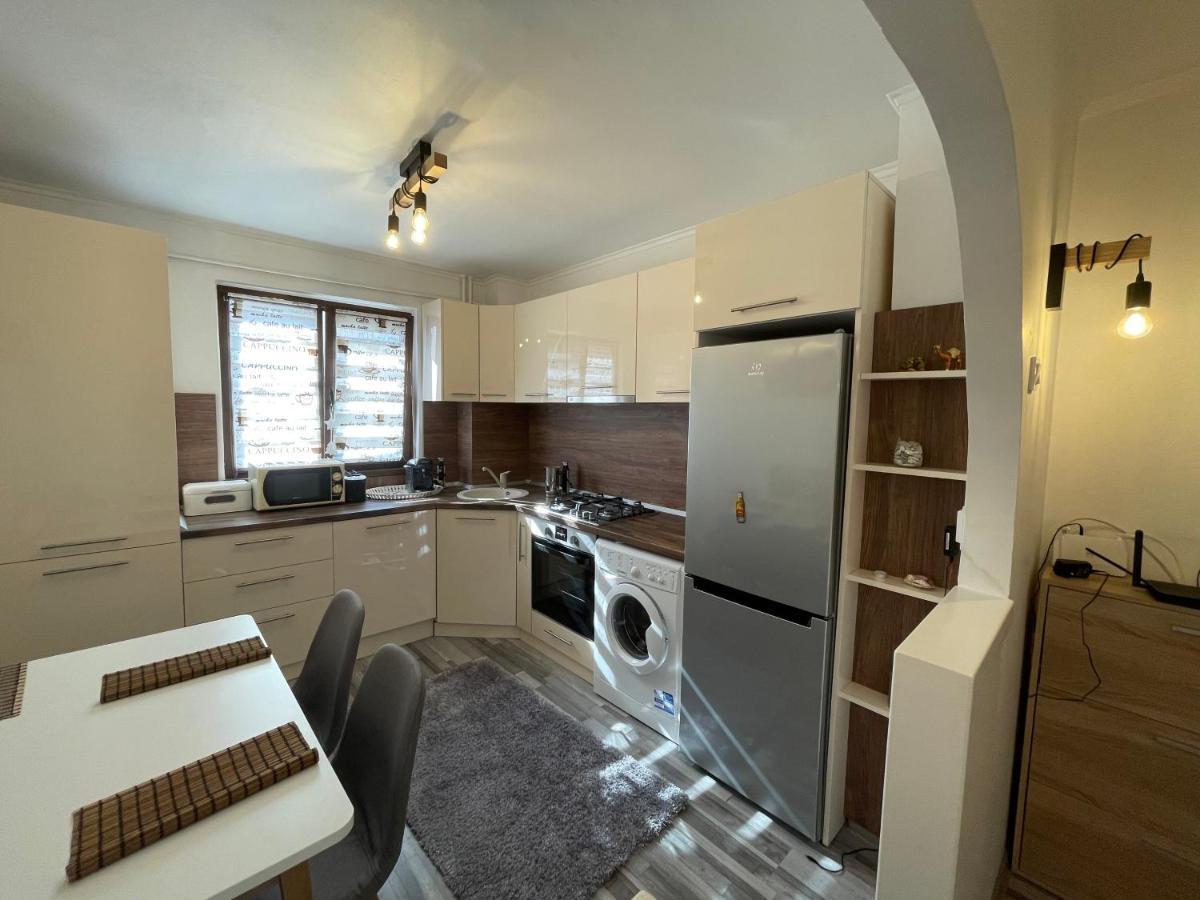 Soho Apartment Fagaras - 1 Bedroom & Extensible Couch Exterior foto